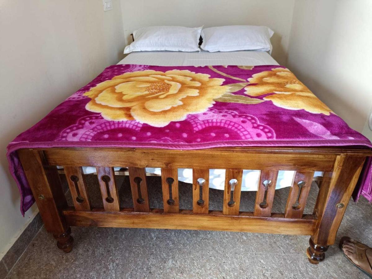 Hotel Oyo 8206 K J Residency Mysuru Zewnętrze zdjęcie